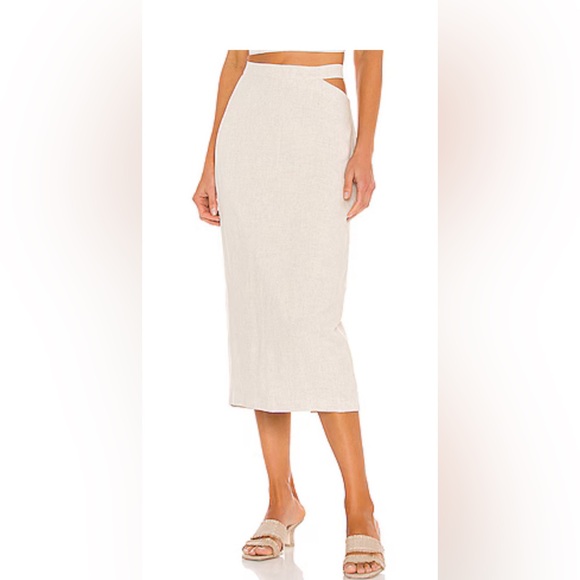 Bardot corset top and skirt. Color: pebble - Picture 2 of 7